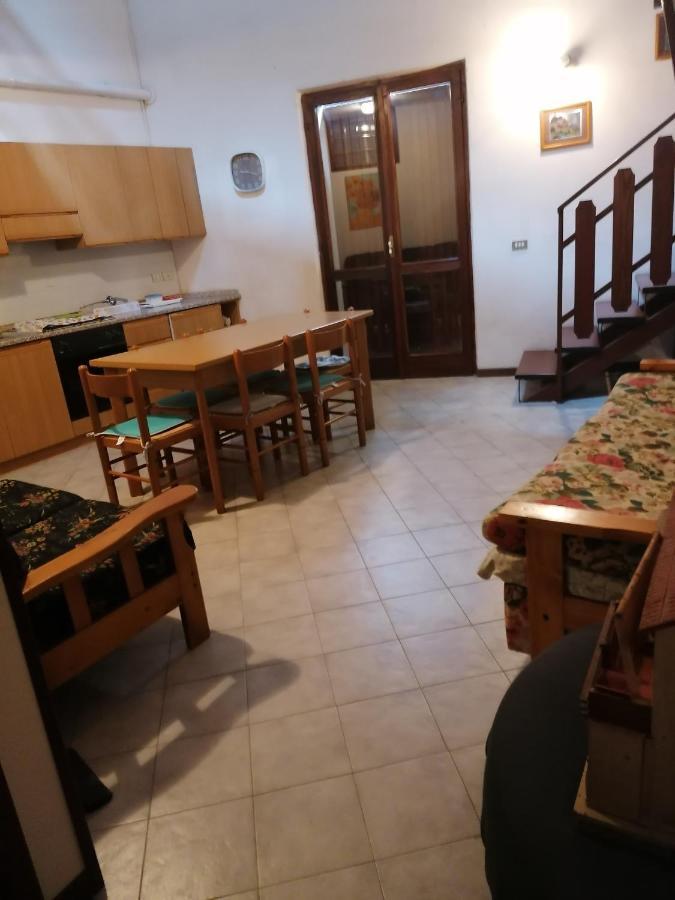 הוילה Zone Casa Vacanze 'La Piazza' מראה חיצוני תמונה
